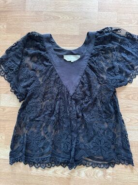 Jen's Pirate Booty Black Floral Lace Short Sleeve Top